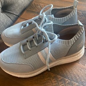 OTBT sneakers with mesh size 7